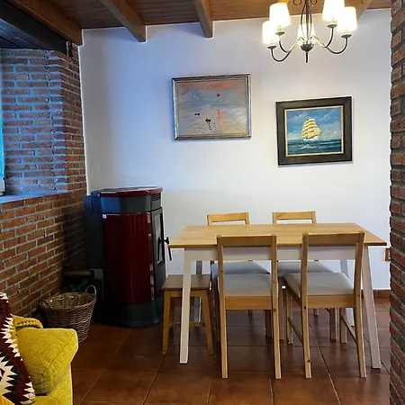 Casa Berzoso En Tatil Evi Gajano