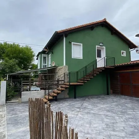 Casa Berzoso En 度假居 *