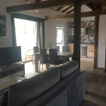 Casa Berzoso En 度假居